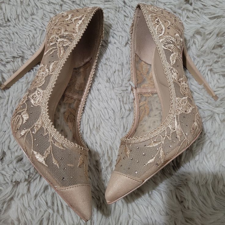 Nwot Never Used No Box Aldo Stessy Lace Heels With Rose Gold Embellishments On Hand And Ready To Ship Feminine Embellished Pointed Toe Heels, Elegant Embellished Beige Heels, Elegant Beige Heels For Party, Elegant Beige Embellished Heels, Feminine Gold Heels For Evening, Gold Feminine Evening Heels, Feminine Gold Evening Heels, Beige Embellished Heels For Formal Occasions, Gold Feminine Heels For Party