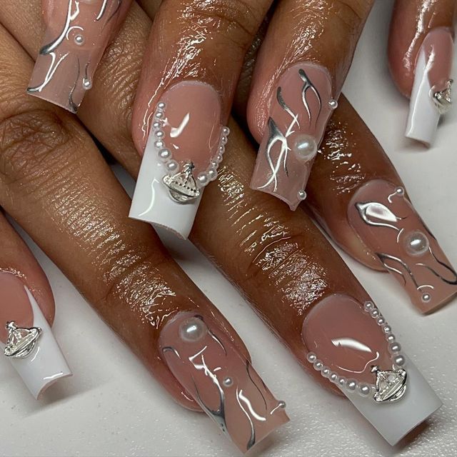 Square Chrome Nails, Silver Acrylic Nails, White Chrome Nails, Nails Chrome, White And Silver Nails, Chrome Nails Designs, Formal Nails, White Acrylic Nails, Pearl Nails