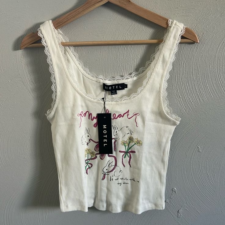 Nwt, Hits Right At The Hip. Super Cute Bunny Top, Originally Bought From Princess Polly. Trendy White Tank Top With Lace Trim, Rock Tops, Motel Rocks, Cute Bunny, Princess Polly, Pink White, Dress Outfits, Super Cute, Tank Top