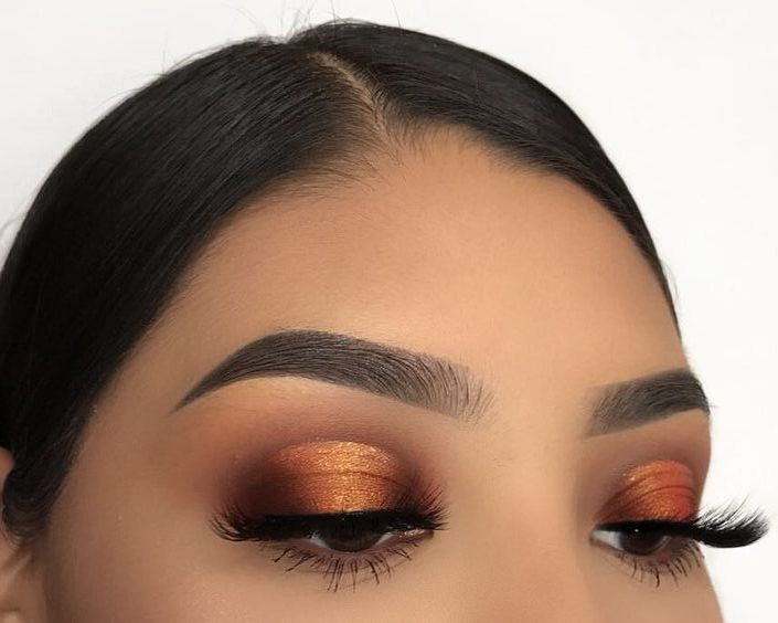 Orange cutcrease Makeup Ideas For Black Women, Orange Eyeshadow Looks, Sunset Eyeshadow, Black Hair Makeup, Eye Makeup Cut Crease, Ball Makeup, Gold Eye Makeup, Orange Makeup, Birthday Makeup