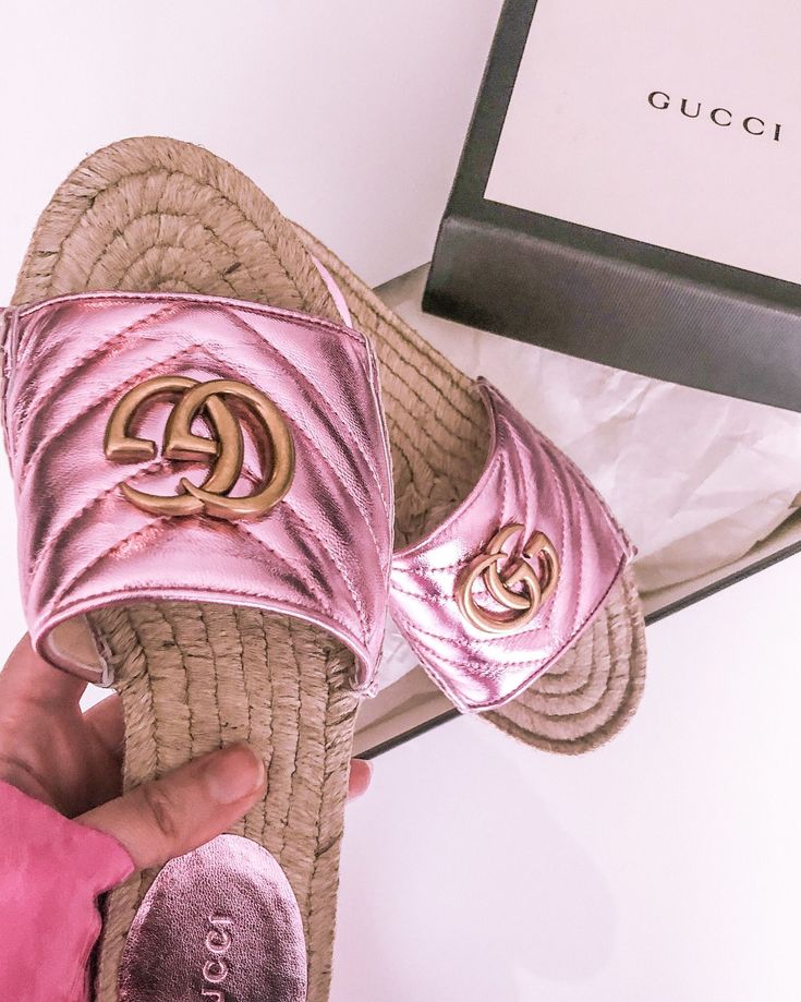 Gucci Sandals Outfit, Gucci Espadrilles Sandals, Gucci Espadrille, Sandal Gucci, Gucci Summer, Cute Summer Sandals, Gucci Espadrilles, Sandals Gucci, Fancy Sandals