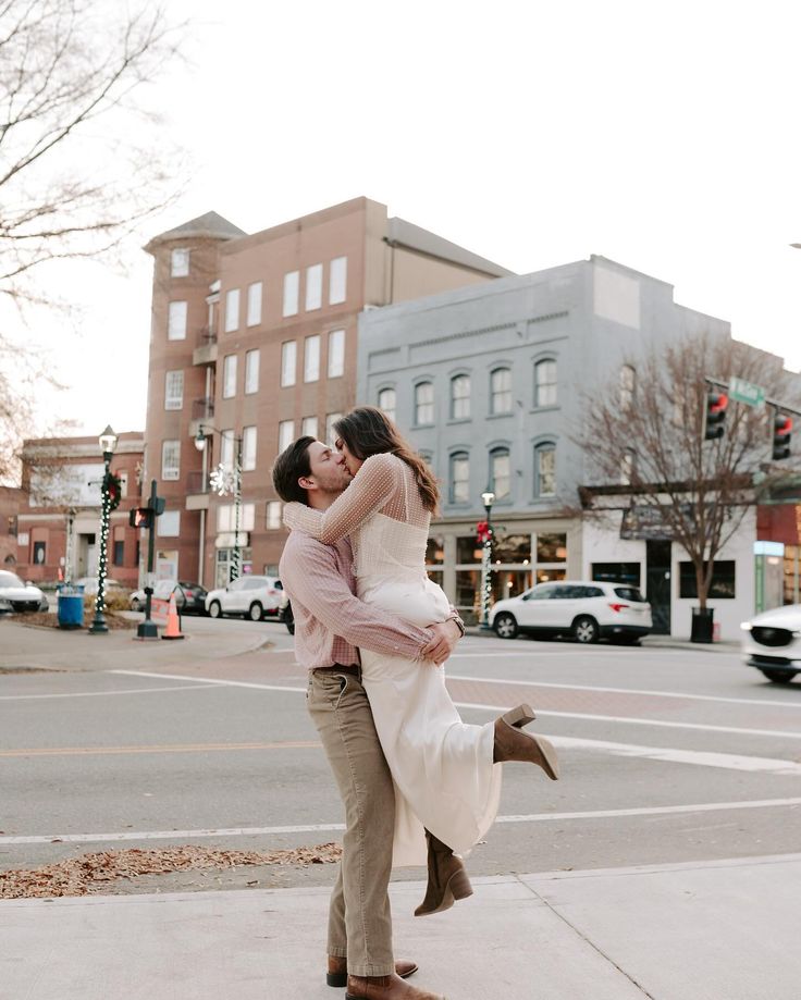 Tis the season of engagements and engagement sessions! Loved meeting these two and cannot wait for their big day!! @ashleyepowers •
•
•
#engagementsession #downtowngreensboro #downtownengagementsession