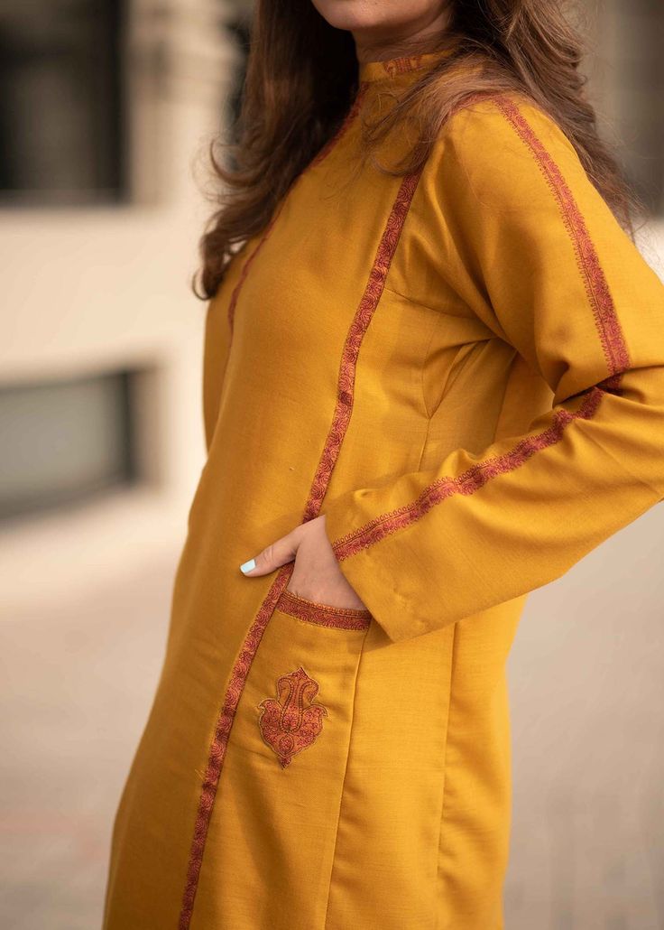 Pashmina Kurta, Cotton Suit Designs, Stylish Kurtis Design, Casual Formal Dresses, Simple Kurti Designs, Trendy Shirt Designs, Pakistani Fashion Casual, Fancy Kurti, Kurta Neck Design