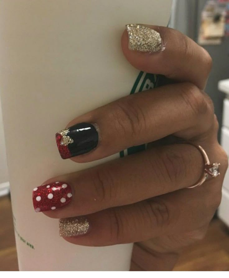 Disney Nails - Red, Gold Glitter, Black Gold Mickey Nails, Rose Gold Disney Nails, Disney Nails Sparkle, Red And Black Disney Nails, Red Mickey Nails, Disney Red Nails, New Years Disney Nails, Disney Christmas Nails Acrylic, Disney 100 Years Nails