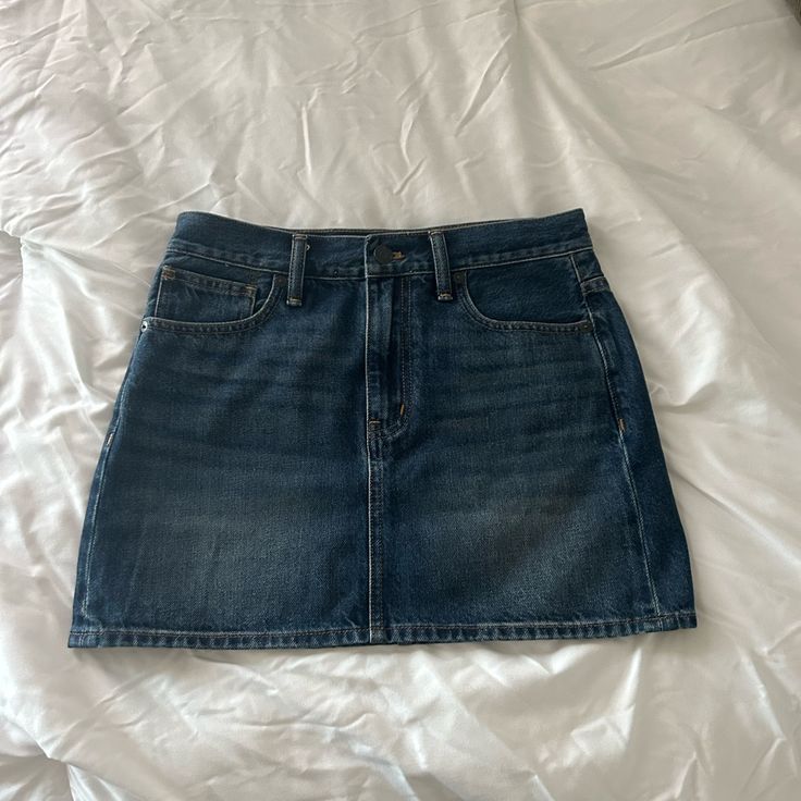 Madewell Denim Skirt Excellent Condition New With Tags 2024 List, Marvel Dr, Jean Skirts, Madewell Skirt, Skirts Denim, Denim Skort, Brown Knee High Boots, Mini Denim Skirt, Downtown Outfits