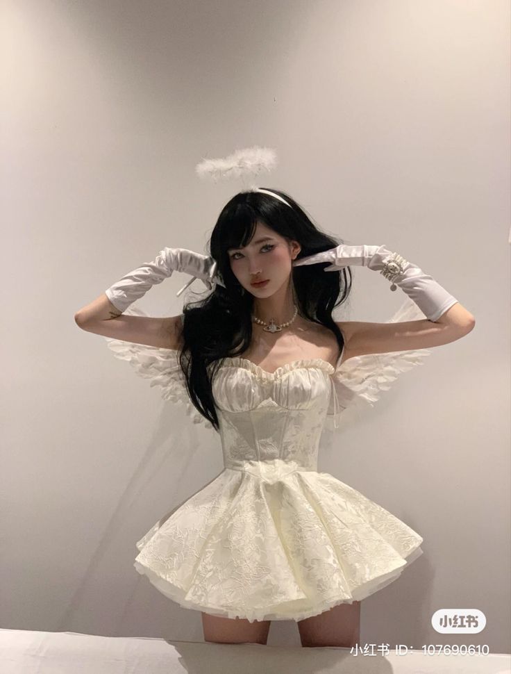 Pretty Halloween Costumes, Angel Outfit, Angel Costume, Halloween Costume Outfits, Fantasias Halloween, Cute Halloween Costumes, Halloween 2024, Grunge Outfits, Aesthetic Outfits