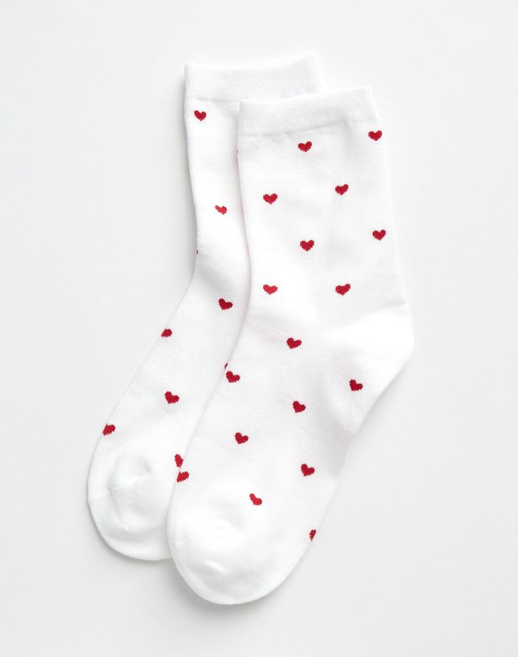 These socks are designed with an above-ankle height with graphic details. Cute Socks Aesthetic, Socks With Hearts, Giveaway Ideas, Socks Aesthetic, Trendy Socks, Heart Socks, Fun Socks, Digital Closet, Cute Shirt Designs