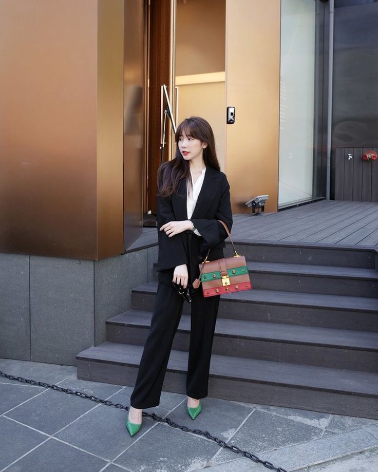 Ullzang Style, Korean Fashion Office, Korean Fashion Work, Korean Fashion Cute, Womens Suit, Korean Clothes, Fashion Office, Stylish Work Attire, Nice Outfits