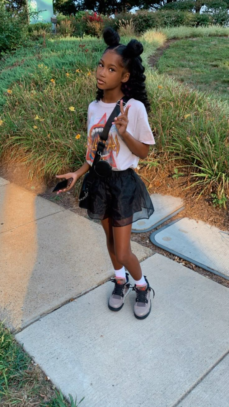 Black Kids Outfits, Aesthetic Outfits For Summer, Fashion Outfits For School, Autumn Outfits Ideas, Casual Outfit Winter, Aesthetic Outfit Summer, Winter Outfit Aesthetic, Kids Outfits Daughters, Winter Outfits Fashion