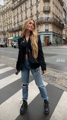 Fall Outfits With Doc Martens, Outfits With Doc Martens Boots, Outfits With Doc Martens, Combat Boot Outfit, Dr Martens Outfit, Chique Outfit, Doc Martens Boots, Paris Mode, Cold Outfits