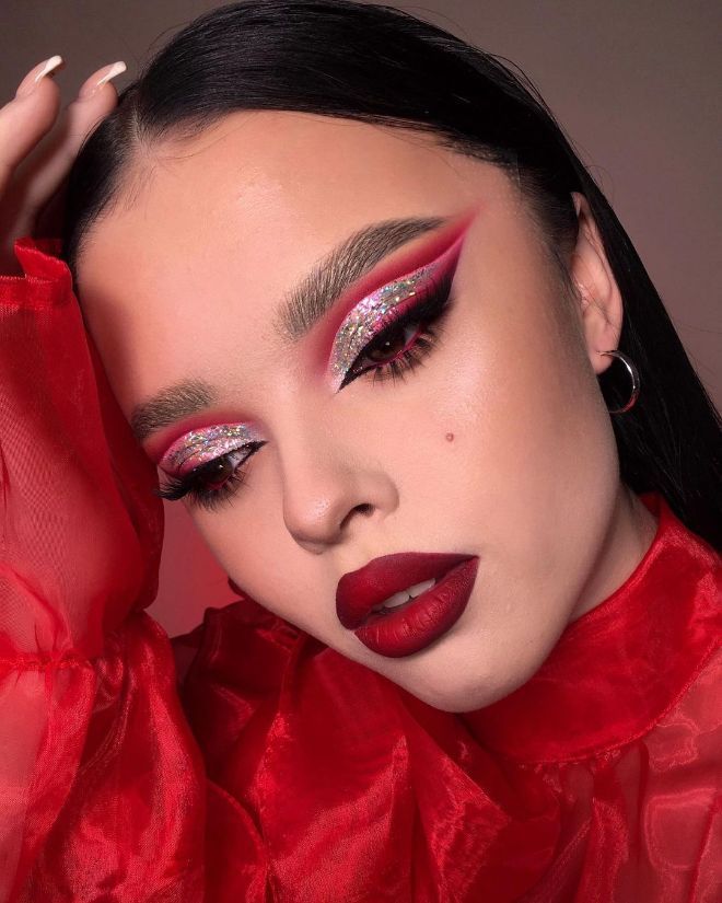 Red Rave Makeup Ideas, Red And Silver Eyeshadow Looks, Silver Eye Red Lip, Red Soft Glam Makeup, Red Silver Makeup, Candy Cane Eye Makeup, Red Cut Crease Eyeshadow, Red Birthday Makeup, Bold Red Makeup