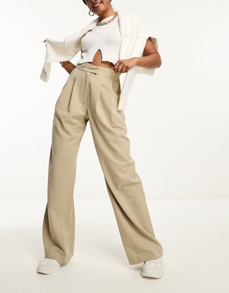 Trousers & Leggings by ASOS DESIGN Basket-worthy find High rise Pleat details Functional pockets Wide leg Alta Design, Europe Fits, Beige Hose, Pantalon Large, Neutral Fashion, Pleated Pants, Summer Essentials, Body Fit, Wide Leg Trousers