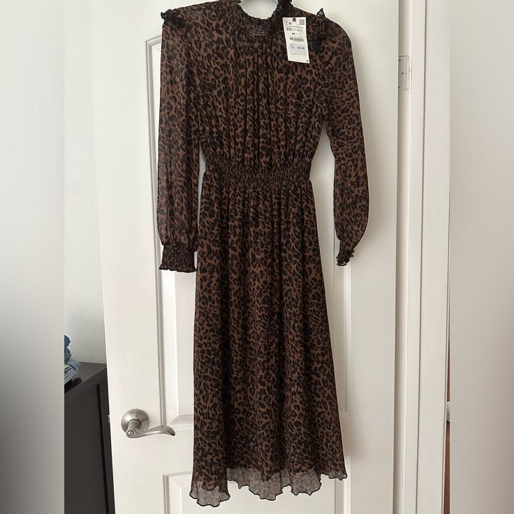 Zara Leopard Print Maxi Dress Fall Leopard Print Midi Dress, Fall Leopard Print Knee-length Midi Dress, Brown Knee-length Midi Dress For Fall, Chic Leopard Print Dresses For Winter, Chic Brown Fall Dresses, Chic Brown Dresses For Fall, Leopard Print Midi Dress For Fall, Elegant Leopard Print Midi Dress For Fall, Leopard Print Dress With Ruffles For Fall