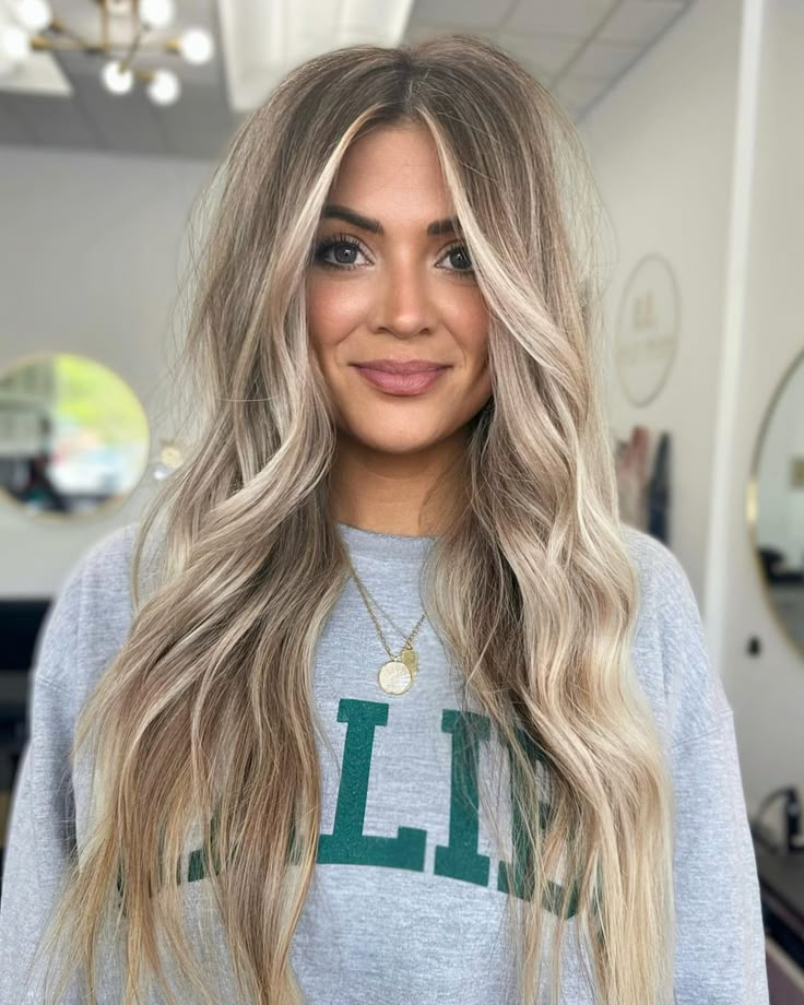 Long Fall Blonde Hair, Keaton Oaks Hair, Blonde On Top Brown On Bottom, Blonde Hair Lived In, Vyvanse Before And After, Lived In Blonde Medium Length, Blonde Hairlights On Brown Hair, Subtle Money Piece Blonde, Root Melt Blonde With Money Piece