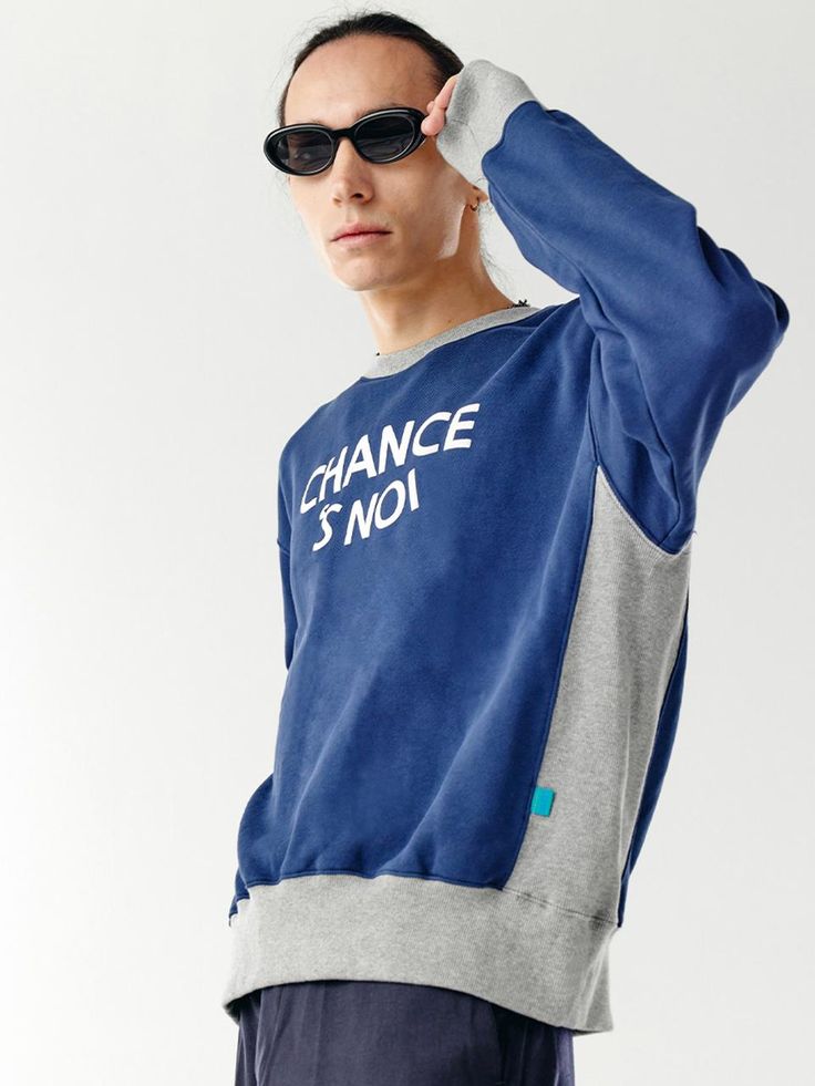 Moda de diseñador, Seúl totalmente creada | Concepto W Oversized Blue Athleisure Sweatshirt, Blue Oversized Athleisure Sweatshirt, Blue Cotton Leisure Sweats, Oversized Text Print Sweatshirt In Athleisure Style, Oversized Athleisure Sweatshirt With Text Print, Oversized Blue Sweatshirt With Letter Print, Blue Oversized Sporty Sweater, Blue French Terry Sweats For Loungewear, Blue French Terry Sweats For Winter