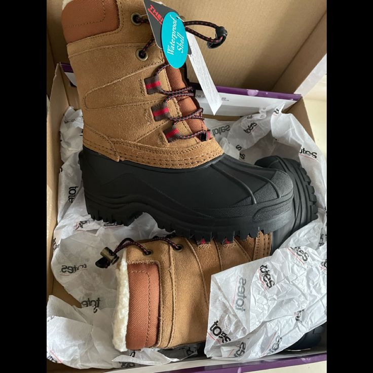 Water Proof Totes Toddler Tan Boots With Rope Red Lacing For A Comfortable And Adjustable Fit Casual Winter Boots For School, Casual Winter School Boots, Black Glitter Boots, Totes Boots, Boys Winter Boots, Boys Snow Boots, Black Snow Boots, Girls Winter Boots, Kids Rain Boots