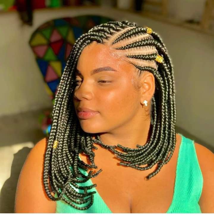 Sade Adu Nigerian Hairstyle, Fulani Braids Plus Size, Fulani Braids Rihanna, 80s Box Braids Hairstyles, Nice Rasta Braids, Box Braids Caucasian Hair, Sade Adu, Bob Braids Hairstyles, Ghana Braids