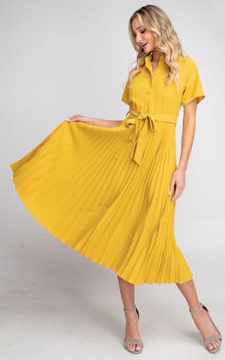 Our Sunshine Pleated Midi Dress is an elegant showstopper! You can never go wrong with a pop of color and this dress says it all. Be vibrant, bold and classy in our pleated midi dress. The adjustable waist sash is a perfect addition to accentuate your waist. Content: 70% rayon, 30% linen Waist Sash, Yellow Midi Dress, Dress Yellow, Pleated Midi Dress, Fit And Flare Dress, Flare Dress, I Dress, Fit And Flare, Wrap Dress