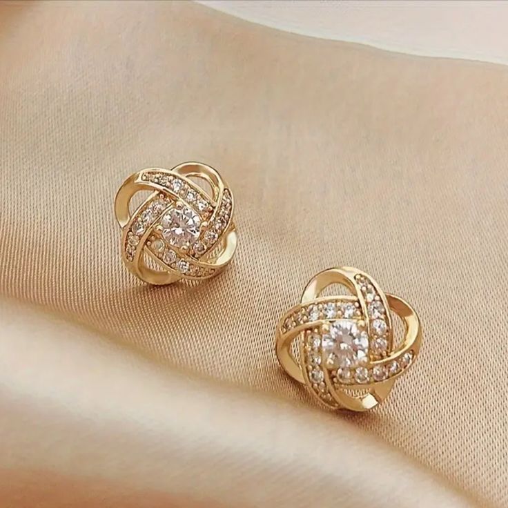 0078 Brand New Gold 14k Plated Stud Geometric Earrings -Has Rhodium Finish For Extra Shine And Also Extra Protection -100 % Lead And Nickel Free -Simulated Diamonds -100 % Hypoallergenic -Will Not Tarnish Or Fade -Perfect For Gift, Holiday,Christmas,Birthday,Vacation, Mother's Day,Valentine's Day Comes In A Little Gift Box Like The Item? Make An Offer Same Day Shipping Happy Shopping Elegant Gold Diamond Earrings As Gift, Tarnish Resistant Diamond White Earrings For Anniversary, Diamond White Earrings For Formal Occasions, Diamond White Tarnish Resistant Earrings For Anniversary, Gold Plated Earrings For Anniversary, Elegant Gold Cluster Earrings For Gift, Elegant Gold Plated Cluster Earrings For Anniversary, Elegant Gold Plated Cluster Earrings, Elegant Rose Gold Diamond Earrings Tarnish Resistant