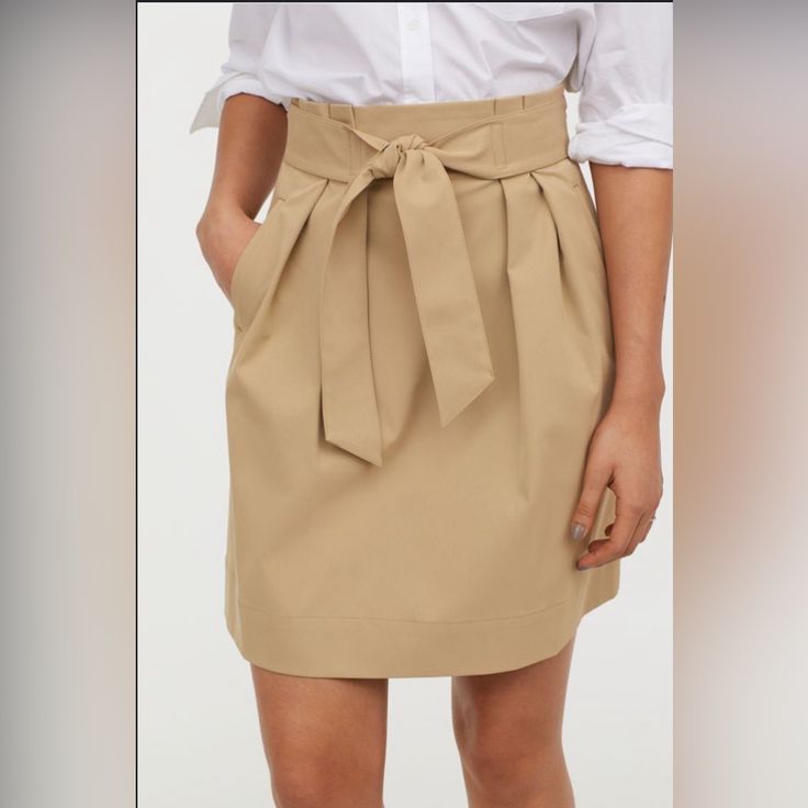 Nwt H&M Khaki Skirt Womens Size 2 H&M New With Tags Chic H&m Skirt For Spring, H&m Pleated Skirt For Spring, H&m Skort For Summer, Chic H&m Lined Skirt, H&m Lined Skirt For Day Out, Chic Lined Skirt By H&m, H&m Pleated Mini Skirt For Spring, H&m Summer Skort Short Length, Beige Cotton Mini Skirt For Work