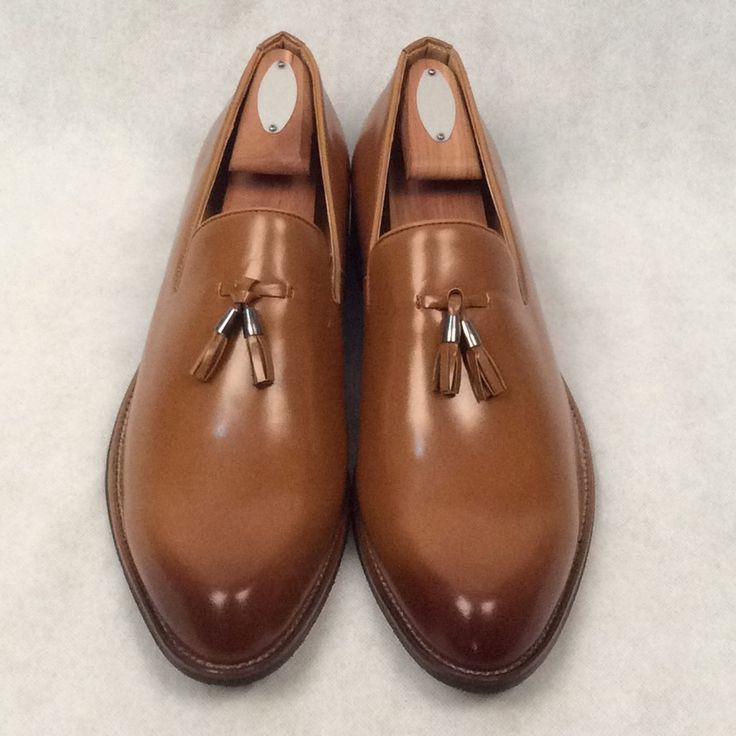 Sizes 6-13 Fall Slip-on Tassel Loafers With Plain Toe, Brown Tassel Moccasins For Formal Occasions, Formal Brown Tasseled Moccasins, Brown Leather Shoes With Tassels And Round Toe, Brown Oxfords With Tassels And Round Toe, Business Slip-on Oxfords With Tassels, Tasseled Round Toe Dress Shoes For Galas, Classic Slip-on Dress Shoes With Tassels, Fall Galas Tassel Loafers With Round Toe