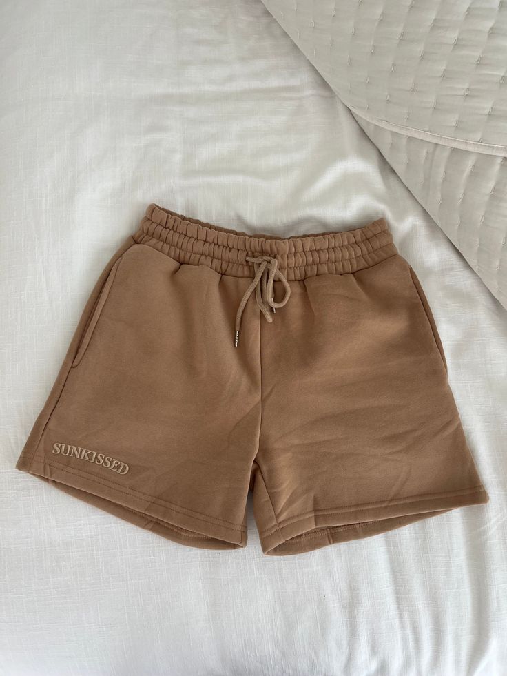 Shorts Cotton, Sweatshirt Shorts, Brown Sweat Shorts Outfit, Sweater Shorts, Cloth Shorts, Shorts Comfy, Fitness Clothes For Women, Men Short Shorts, Shorts Women