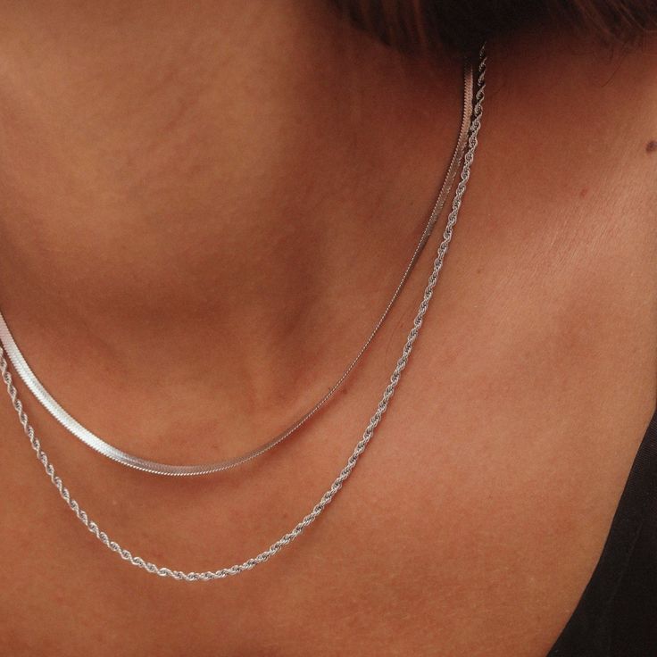 Everyday Jewelry Silver, Easy Necklace, Hey Harper, Minimalist Jewelry Silver, Silver Jewlery, Silver Necklace Simple, Simple Silver Jewelry, Silver Jewelry Necklace, Silver Chains