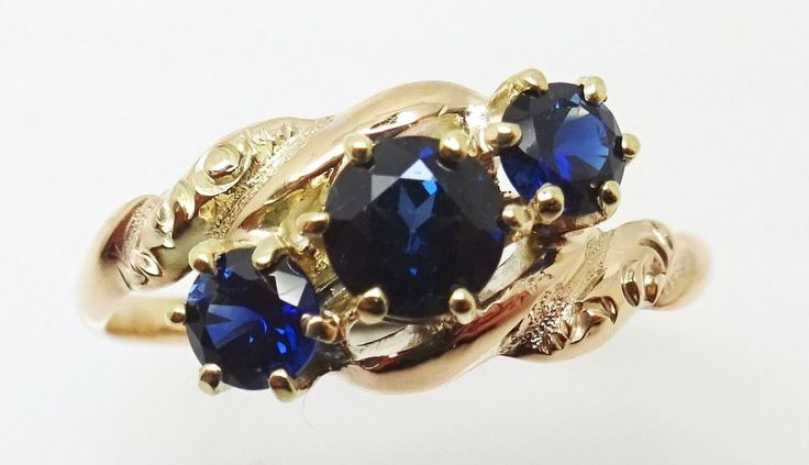 Victorian rose gold blue sapphire ring. Dates between 1880-1900. Gold Blue Sapphire Ring, Gorgeous Rings, Blue Sapphire Ring, Vintage Antique Jewelry, Diamonds And Gold, Bling Rings, Blue Sapphire Rings, Ring Fit, Ruby Ring