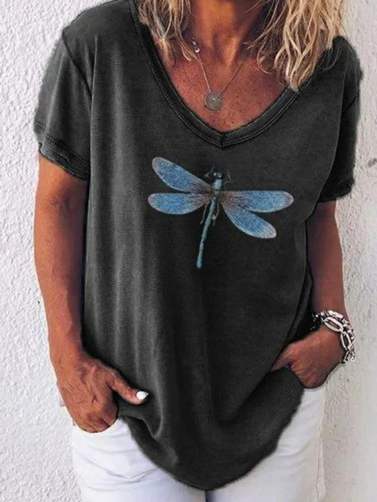 Chic V-Neck Solid Color Blouse - Lightweight and Breathable for All Seasons - SouCherry Fashion: The Pinnacle of Chic & Comfortable Clothing Dragonfly Prints, Straight Clothes, Loose Pullover, Amelie, Colorful Fashion, Casual T Shirts, Print Tops, Shirt Online, Fashion Prints