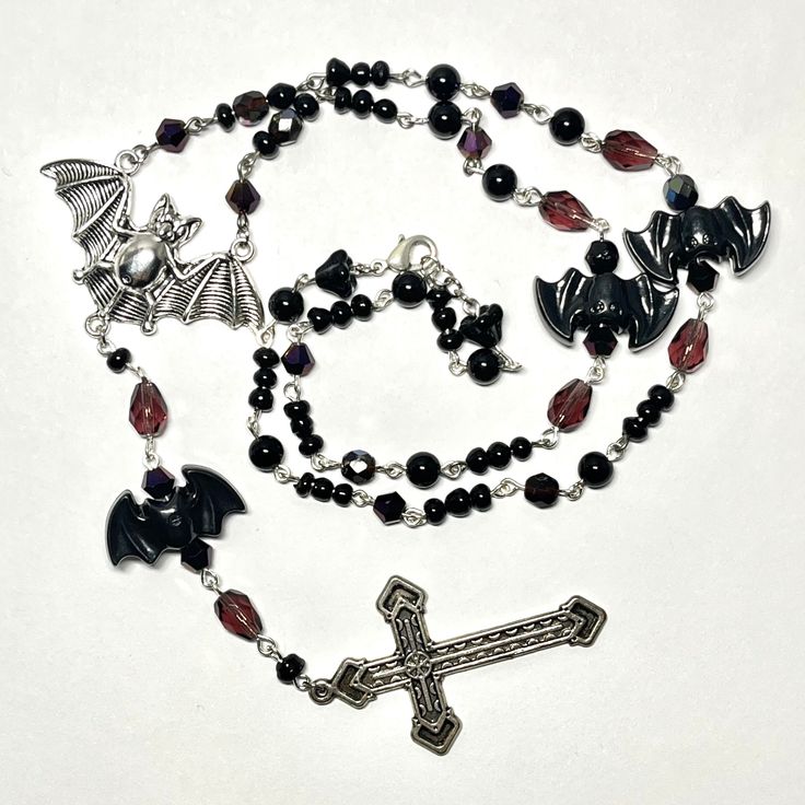 purple bats gothic rosary! Size is adjustable and can be made bigger/to a specific size just message me! Made with glass and plastic beads. (: Gothic Rosary Aesthetic, Rosary Aesthetic, Annie Core, Gothic Rosary, Horror Fashion, Bat Necklace, Vampire Goth, Rosary Prayer, Digital Closet