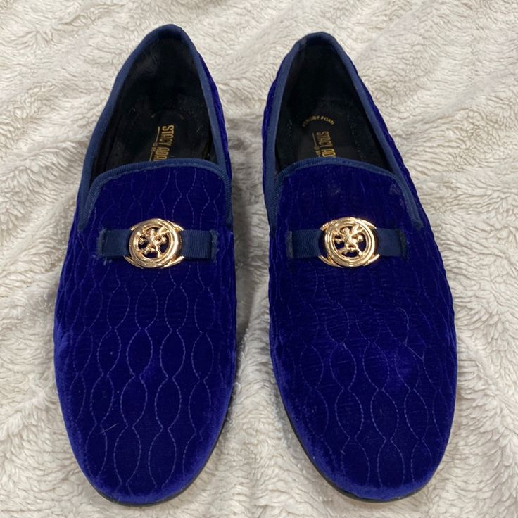 Stacy Adam’s Never Worn Formal Blue Flat Loafers, Blue Loafers With Round Toe For Party, Blue Round Toe Loafers For Party, Blue Flat Loafers With Cushioned Footbed, Blue Slip-on Dress Shoes For Party, Blue Low-top Dress Shoes For Formal Occasions, Blue Low-top Dress Shoes With Branded Insole, Blue Cushioned Flat Loafers, Luxury Designer Men's Blue Shoes