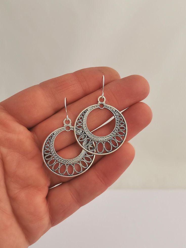 Lovely boho dangly loop earrings. hypoallergenic, nickel free, silver plated. Boho, statement earrings, light to wear. Handmade Silver Jewelry For Everyday Summer Wear, Nickel-free Circle Hoop Earrings For Summer, Summer Nickel Free Hoop Earrings, Summer Nickel-free Hoop Earrings, Nickel Free Summer Hoop Earrings, Everyday Summer Silver Jewelry, Nickel Free Circular Earrings, Trendy Festival Earrings, Trendy Round Earrings For Festivals