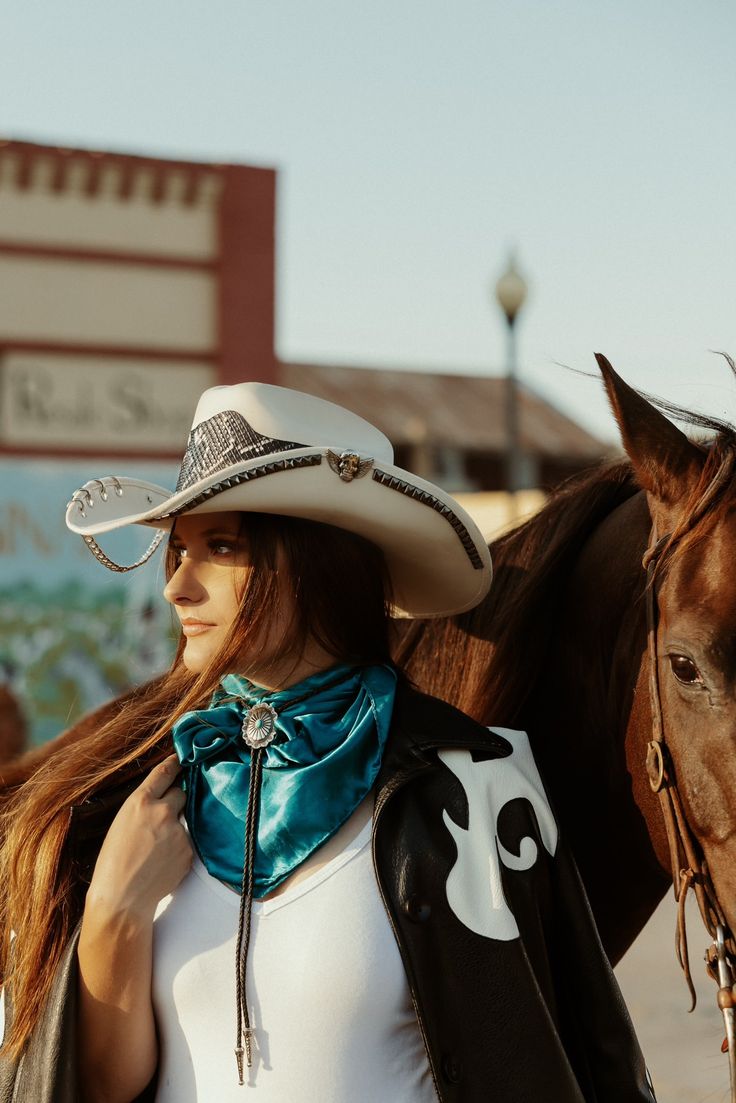 Cowboy Texana "Ace-High" Inspired by the wild American Desert, and handmade with the highest quality materials, Untamed Hats embraces the free and undomesticated lifestyle of the west. Each piece representing a story and worn only by those with a brave and unbroken spirit. Welcome to our tribe. -Handmade -Designed and embellished in CA-Vegan suede is made in Mexico -Premium vegan suede/faux snake skin-Luxury Rustic details -Large brim -Crown 4”-Pinched crown -Interior silk crown lining -Elastic Embellished Cowboy Hat, American Desert, Desert Sand, Handmade Hat, New Skin, Country Girl, Ivory Color, Luxury Items, The Wild