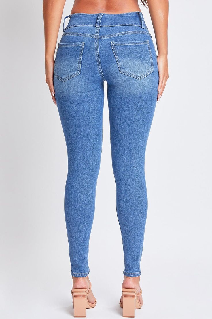 A classic skinny jean with a sustainable twist. Our Women’s Essential 3-Button High-Rise Skinny Jean Made With Recycled Fibers has trendy detailing, such as an exposed button fly, and is also eco-friendly! These high-waisted, slimming jeans have the same great fit and stretch that you love, now just sustainably made. There are so many ways to style these jeans- you can wear them with a form-fitting bodysuit and heels for an effortlessly sexy look, or you can wear them more casually with a graphi Ymi Jeans, Midnight Sky, Love Now, L And Light, Women Essentials, Light Blue Color, Slim Jeans, Medium Blue, Full Length