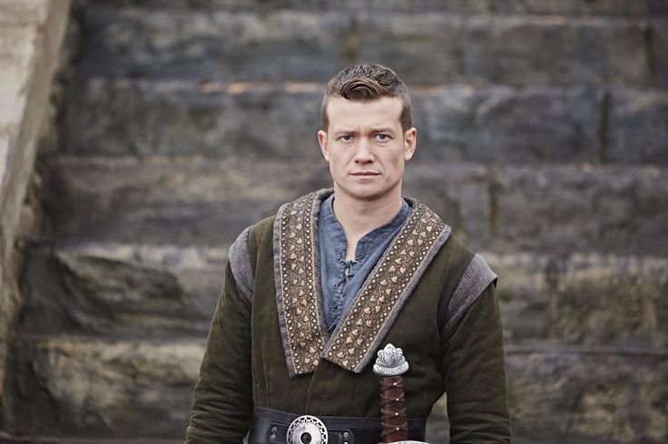 Ed Speleers in Beowulf Ed Speleers, Costume Box, Princes Of The Universe, Box Costumes, Sci Fi Fantasy, Drawing People, Outlander, How To Look Better, That Look