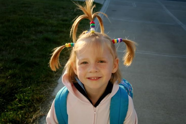 wacky hair day school - Google Search Crazy Hair Day Preschool, Crazy Hair Braids, Crazy Hair Day Simple, Wacky Hair Day Ideas For Girls Easy, Crazy Hair Day Easy Simple, Toddler Crazy Hair Day Ideas, Crazy Hair Day Short Hair, Silly Hair Day Ideas Kids, Easy Crazy Hair Day Ideas Kids