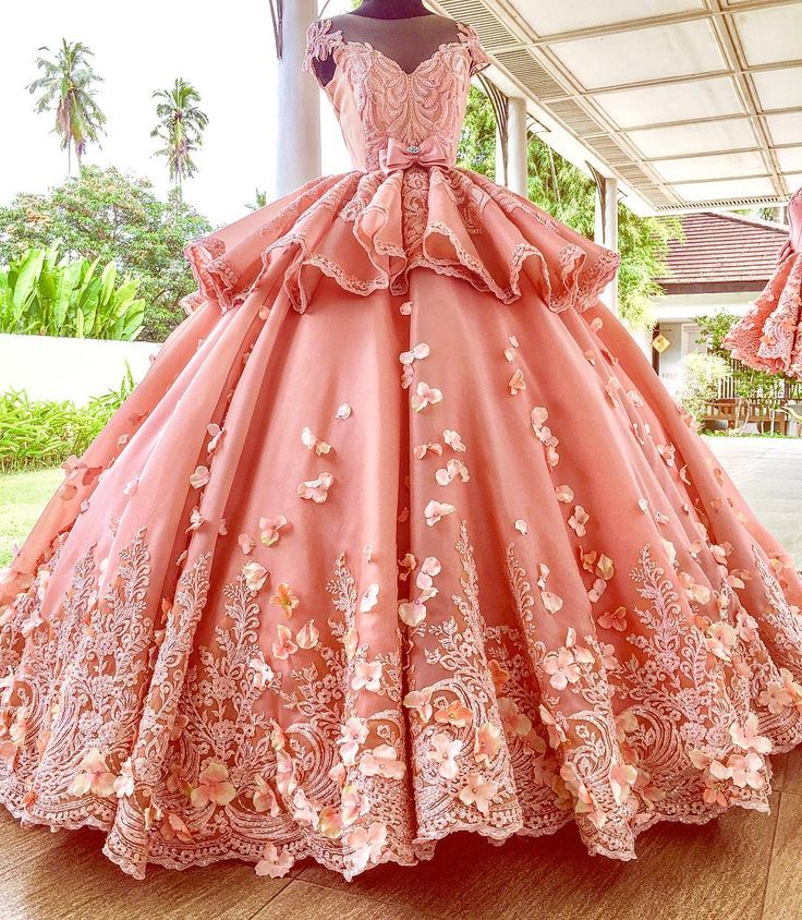 Elegant Fashion pink Ball Gown ,wedding Dress, Sexy Off Shoulder ,Appliques, Bridal Gown, Wedding Dresses Pink Lace Wedding Dress For Prom Season, Pink Lace Quinceanera Dress, Princess Ball Gown For Wedding And Prom Season, Pink Gown For Pageant During Prom Season, Pink Lace Evening Dress With Sweep Train, Pink Lace Prom Gown, Pink Gown With Sweep Train For Prom, Pink Gown With Sweep Train For Prom Season, Pink Lace Fitted Ball Gown