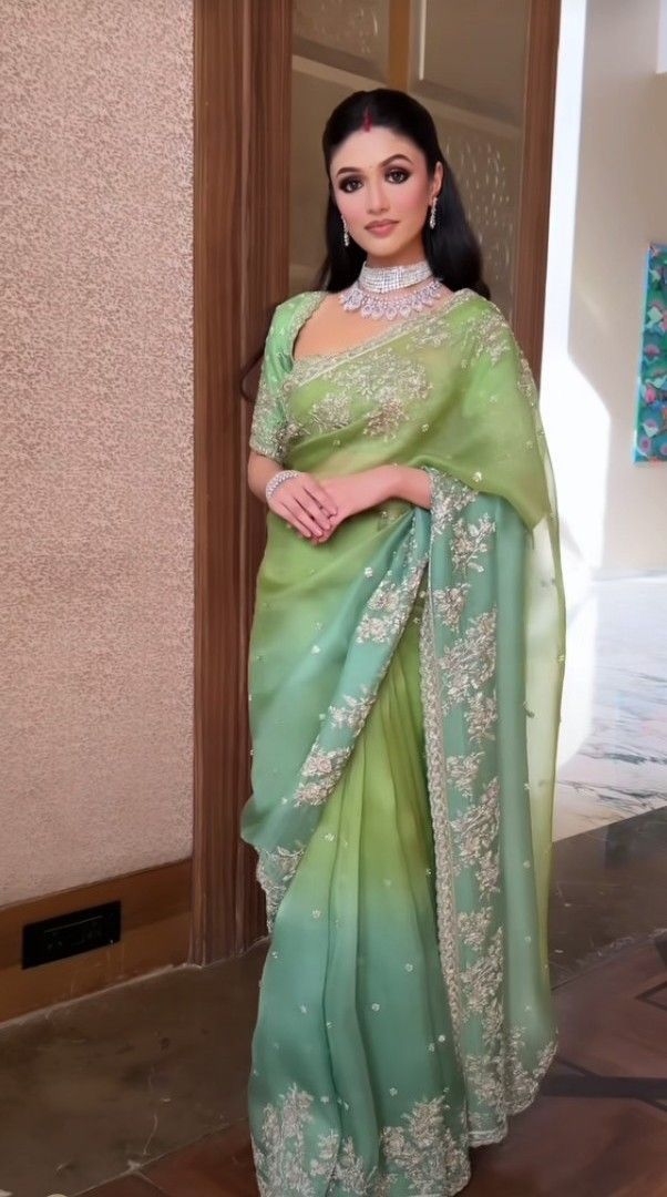 Silky Saree, Saree With Designer Blouse, Celebration Dance, Saree Wearing Styles, Simple Saree Designs, Indian Sari Dress, Blouse Designer, Saree Designer, Fashionable Saree Blouse Designs