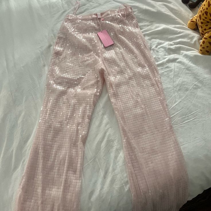 Pink Nwt Sequin Pants Size M Glamorous Pink Wide Leg Bottoms, Chic Sequined Bottoms For Spring, Summer Straight Pants With Sequins, Glamorous Pink High-waisted Pants, Spring Party Straight Leg Pants, Glamorous Pink Trousers, Spring Straight Leg Pants For Party, Glamorous Summer Straight Leg Pants, Glamorous Straight Leg Summer Pants