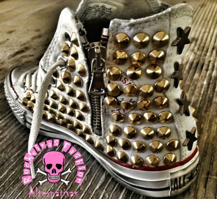 Want. O.o Punk Style Lace-up Boots With Studded Outsoles, Converse With Spikes, Alternative Lace-up Boots With Spikes, High-top Skate Shoes With Studded Outsoles, Wedding Tennis Shoes, Edgy Lace-up Platform Boots With Studded Rubber Outsoles, Emo Shoes, Studded Converse, Bling Fashion