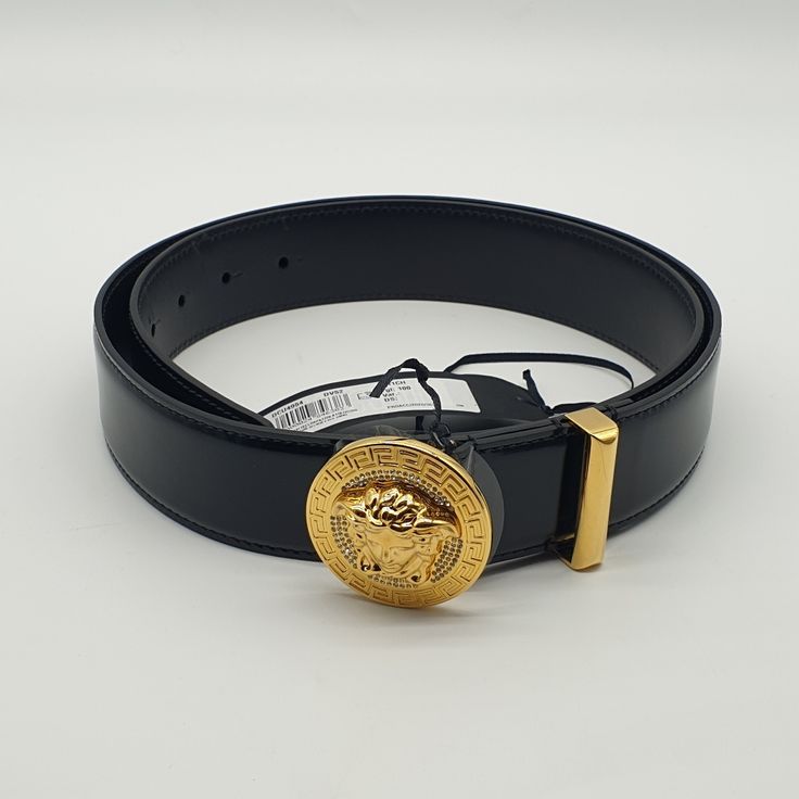 Brand New With Tags. Scratches On The Inside Of The Belt As Shown In The Pictures. Not Visible When The Belt Is Worn. Black Leather. Made In Italy. Versace Virtus Belt, Designer Black Belt With Gold-tone Logo Plaque, Designer Black Belts With Gold-tone Logo Plaque, Elegant Black Belt With Gold-tone Logo Plaque, Designer Formal Belt With Gold-tone Logo Plaque, Designer Black Belt With Logo Plaque, Designer Black Belt With Metal Logo, Black Belt With Metal Logo, Designer Black Belts With Metal Logo