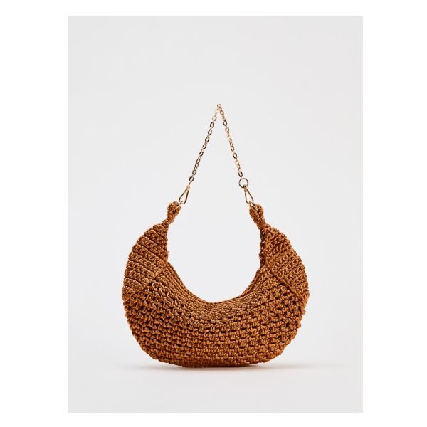 Woven shoulder bag. Removable chain strap and optional handle position. Interior lining. Zip closure. Height x Length x Width: 6.3 x 12.6 x 1.2 inches (16 x 32 x 3 cm)