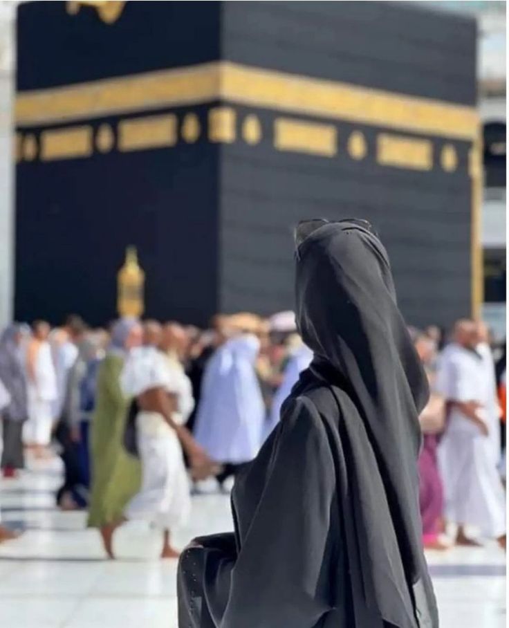 Mecca Images, Hijab Hipster, Hijab Dpz, Muslimah Photography, Al Qur'an Photography, Grunge Pictures, Qur'an Photography, Muslim Couple Photography, Hijab Aesthetic