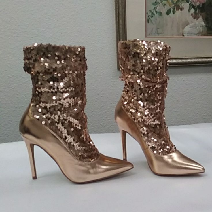 Gold High Heel Booties With Sequins 4 1/2 Inch Platform Shoescode5 Sequin Boots, Gold High Heels, High Heel, Sequin, High Heels, Size 7, Heels, Boots, Gold