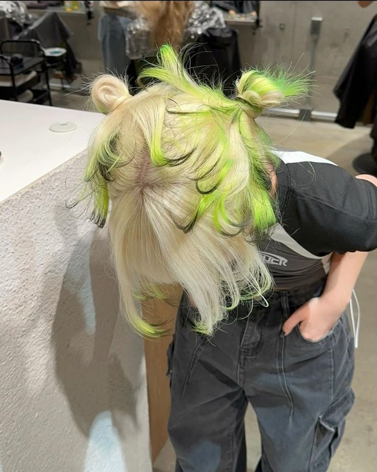 Platinum Green Hair, Green Hair With Blonde Highlights, Green Tipped Hair, Dark Green And Blonde Hair, Blonde With Green Hair, Blonde Hair Green Tips, Interesting Hair Color Ideas, Blonde Hair With Green Tips, Light Green Hair Dye