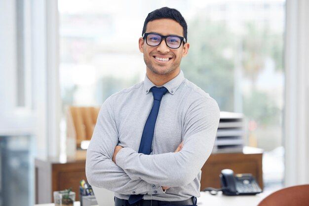 Portrait office and business man with ar... | Premium Photo #Freepik #photo #young-entrepreneur #happy-boss #sales-man #office-man Man With Arms Crossed, Happy Boss, Office Man, Office Men, Man Office, Office Worker, Boy Images, Guy Pictures, Job Posting