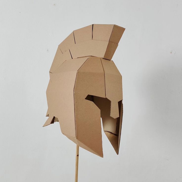 Ancient Greek Helmet, Cardboard Helmet, Cardboard Props, Greek Crafts, Helmet Drawing, Greek Helmet, Cardboard Costume, Cardboard Design, Knights Helmet