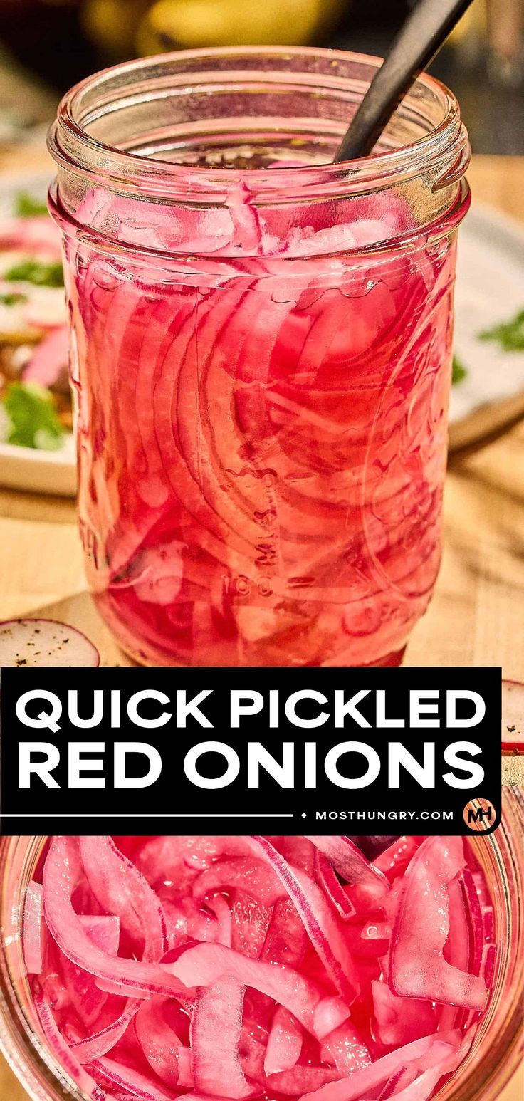 20-Minute Quick Pickled Red Onions Pickled White Onions, Pickled Red Onion Recipe, Pickling Veggies, Homemade Marmalade, Apple Cider Vinegar Recipes, Pickled Red Onion, Quick Pickled Red Onions, Pickled Onion, Quick Pickled Onions