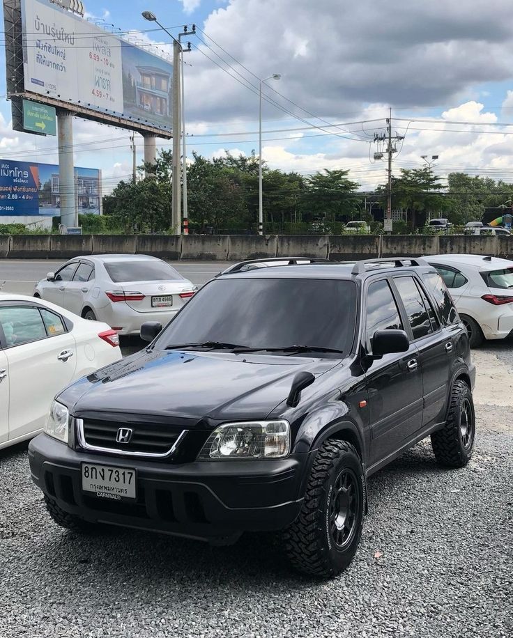 an suv is parked in the parking lot