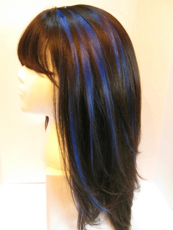 12 inch Blue Highlight Clipin Human Hair by AdornmentAssortments, $15.00 http://honestlywtf.com/diy/diy-fishtail-hat-band/ BRAID Navy Blue Streaks Hair, Cool Hair Highlights For Dark Hair, Dark Hairstyles With Highlights, Red In Black Hair, Dark Blue Streaks In Brown Hair, Teal Streaks In Brown Hair, Blue Hair Streaks Brunette, Blue Hair On Brown Hair, Blue Streaks In Hair